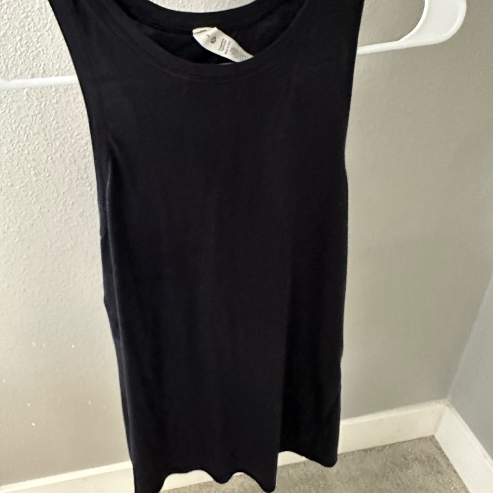 brand new black lululemon tank top open back!